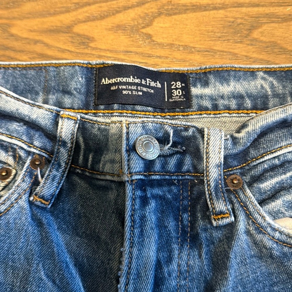 Abercrombie & fitch light blue Jeans 28W 30 L